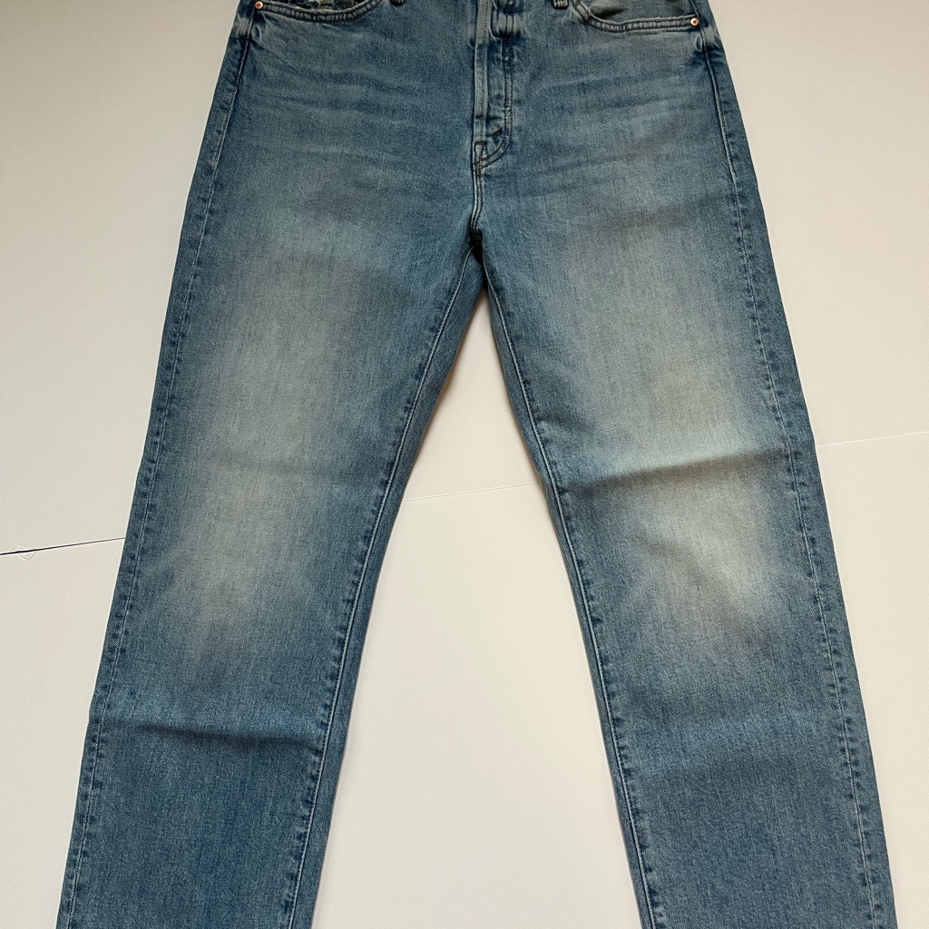Classic Blue Denim Jeans. Mother Brand. Crop